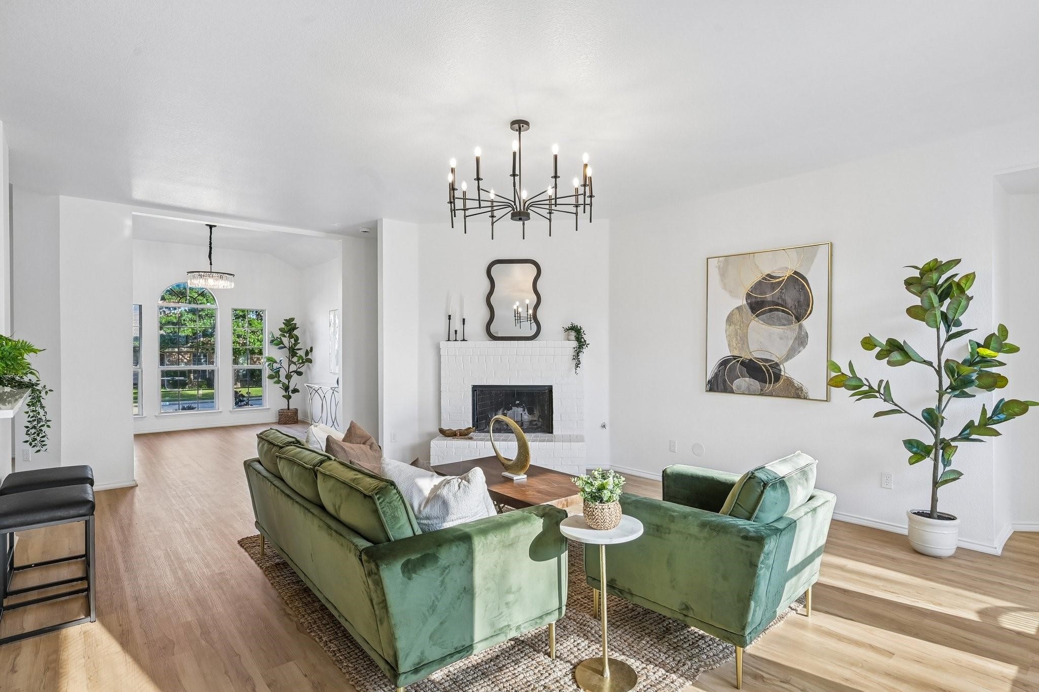 1951 Harvester Drive