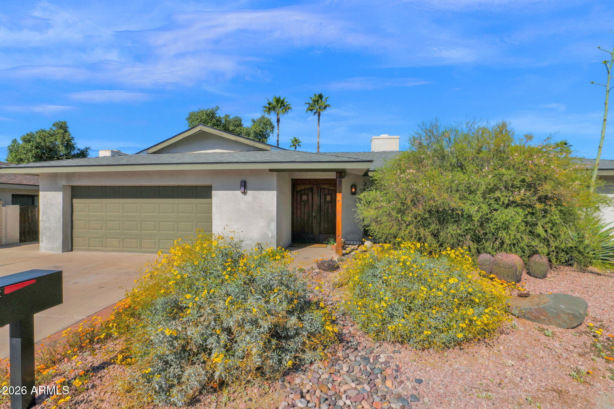 2818 E CALAVEROS Drive