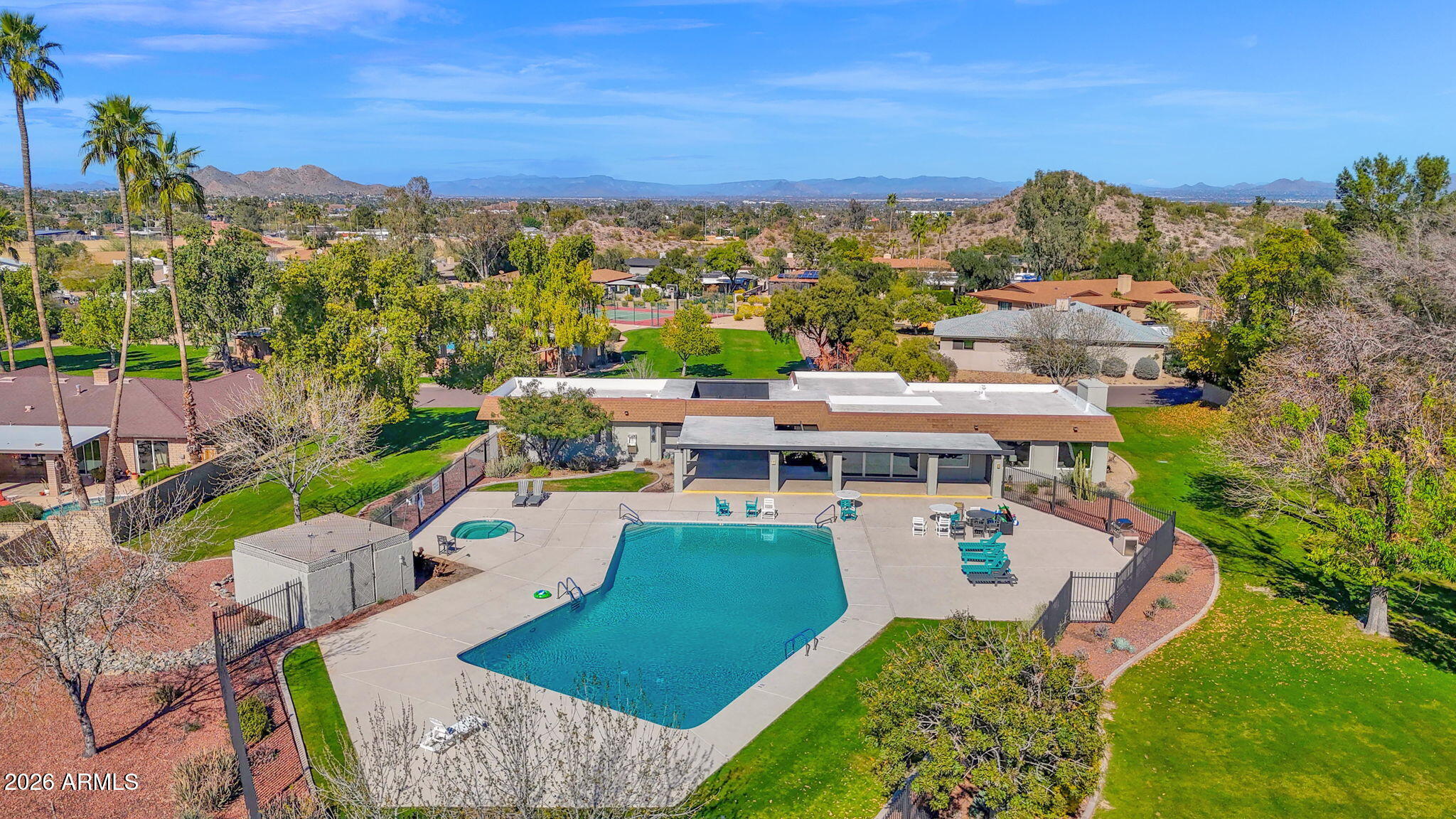 2818 E CALAVEROS Drive
