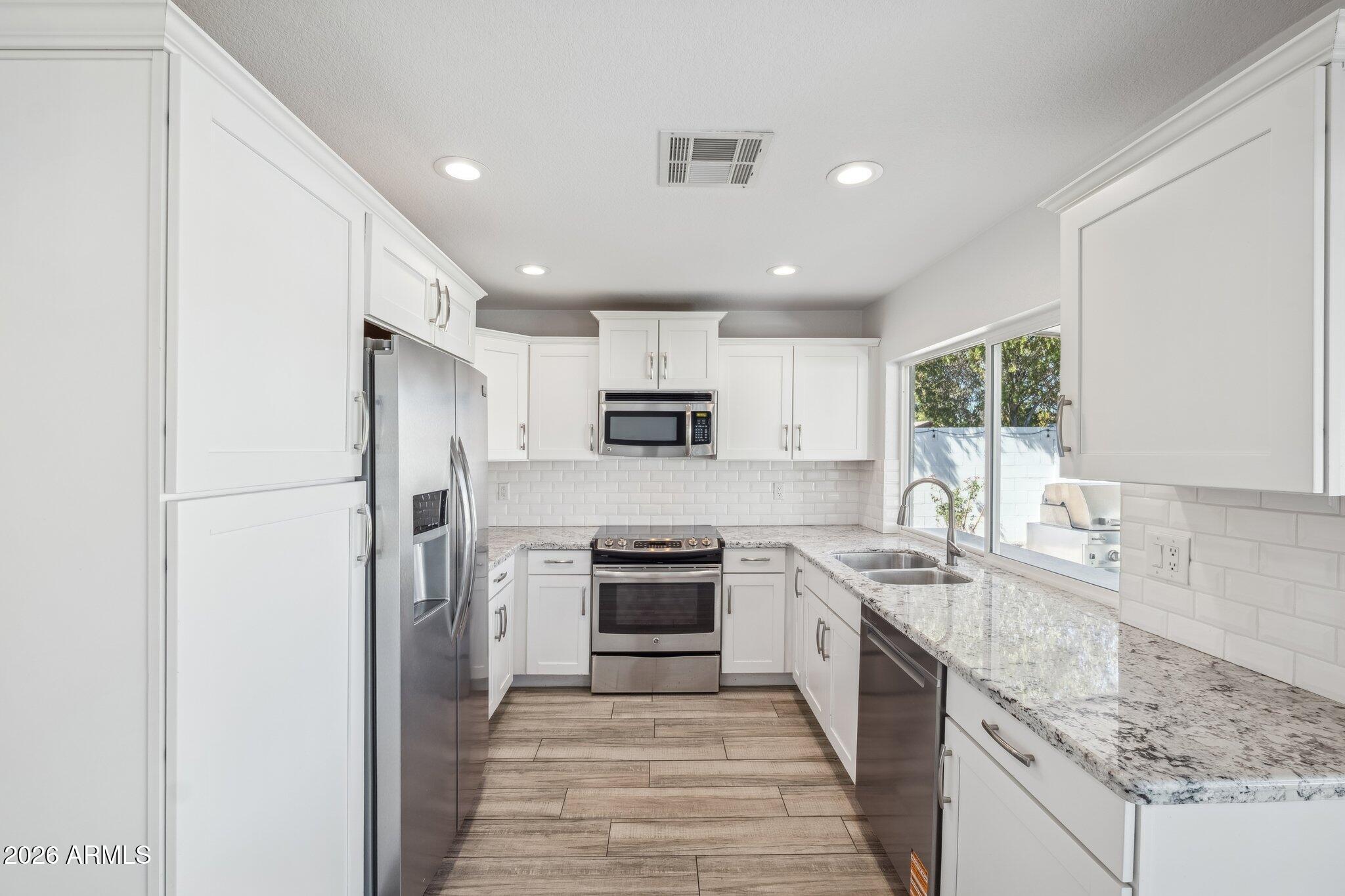 9380 E KALIL Drive