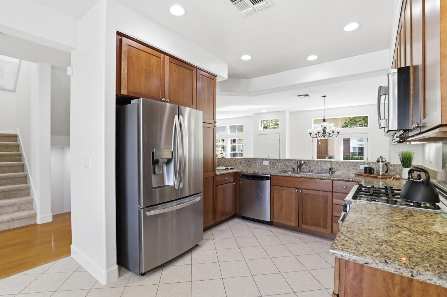 238 Monte Vista