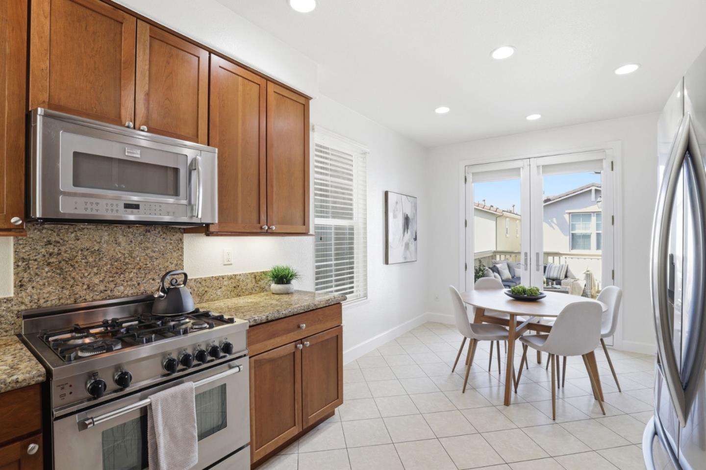 238 Monte Vista