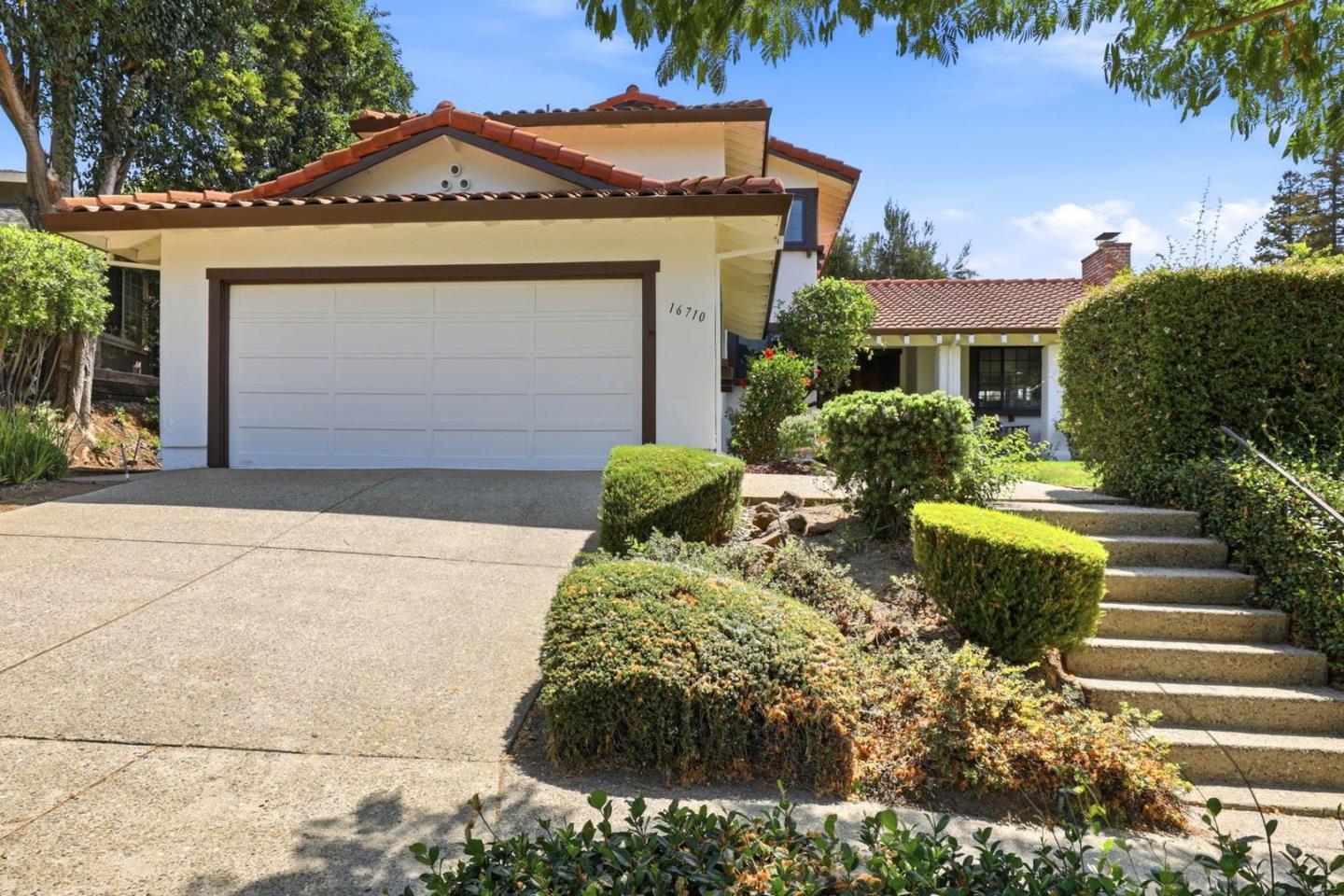 16710 Trail DR
