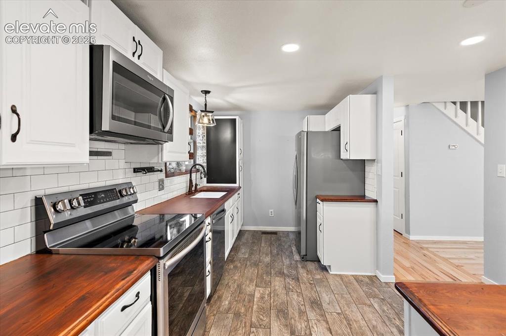 3265 Leoti Drive