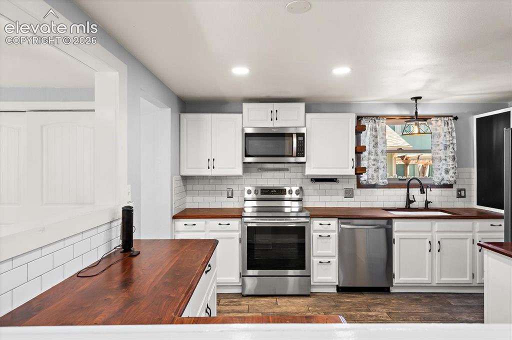 3265 Leoti Drive
