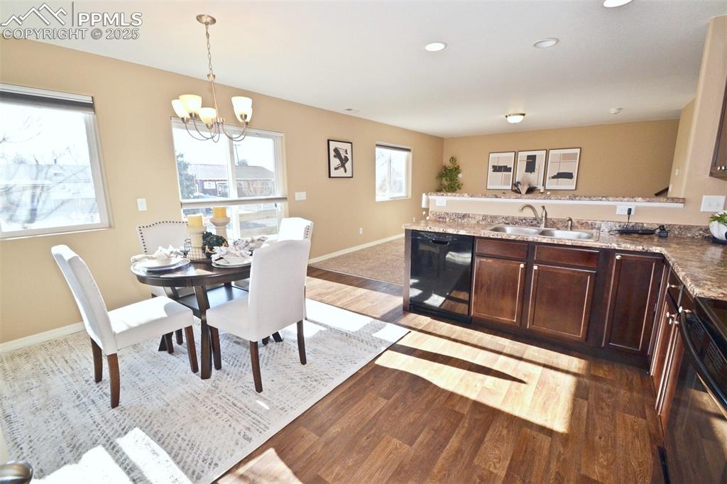 4087 Silver Star Grove