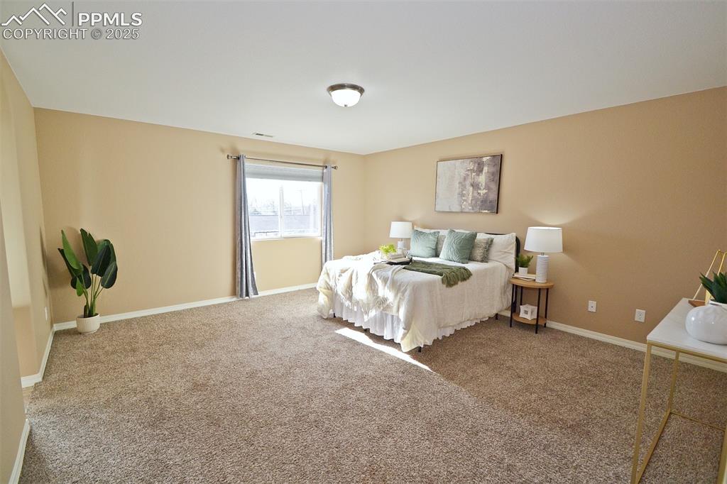 4087 Silver Star Grove