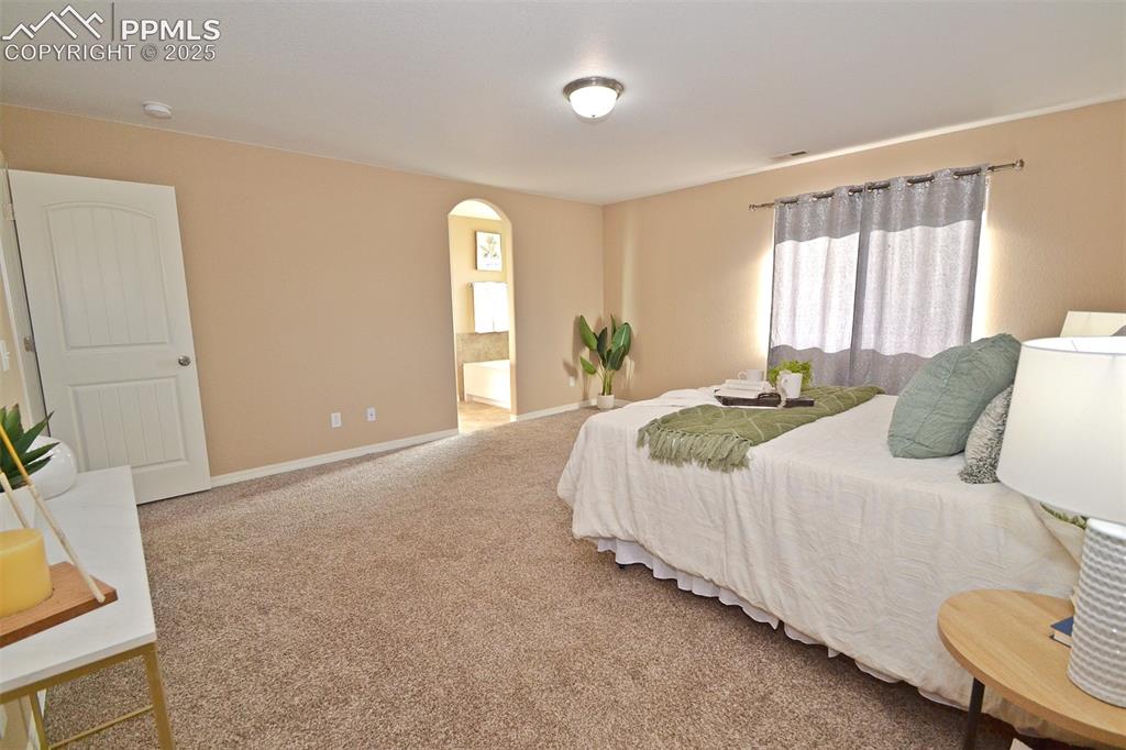4087 Silver Star Grove