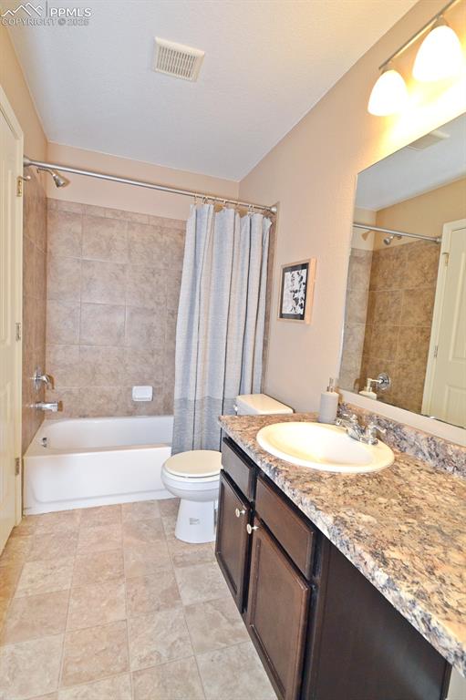 4087 Silver Star Grove