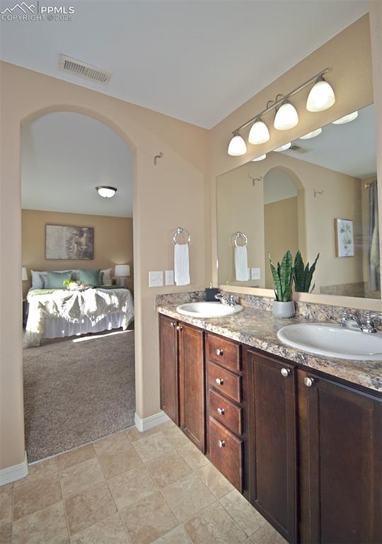 4087 Silver Star Grove