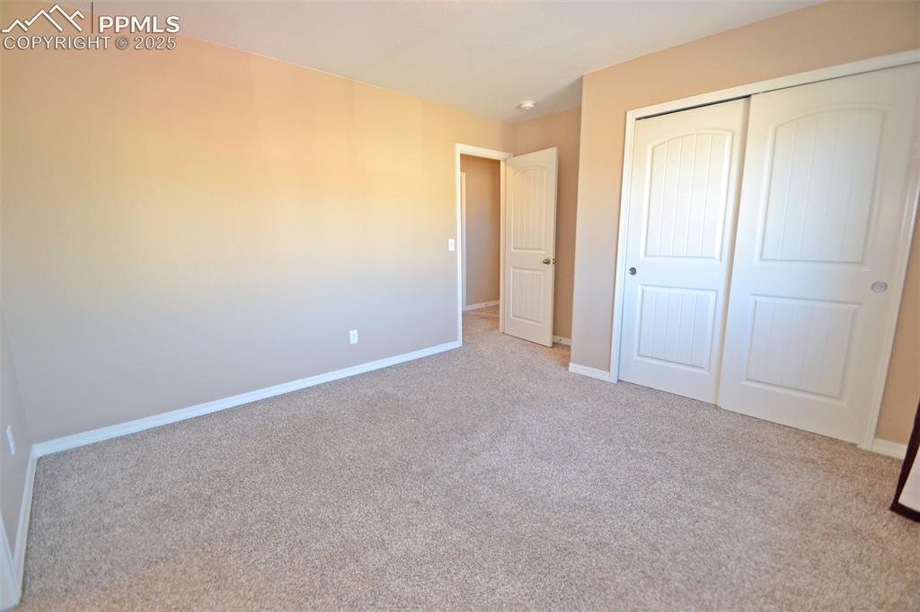 4087 Silver Star Grove