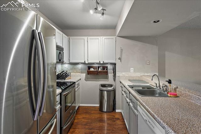 4304 Hunting Meadows Circle