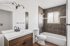 2702 Vinewood Lane 2 1/2