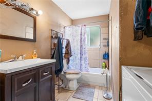 2702 Vinewood Lane 2 1/2