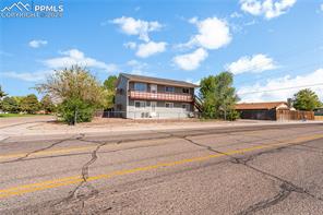 2702 Vinewood Lane 2 1/2