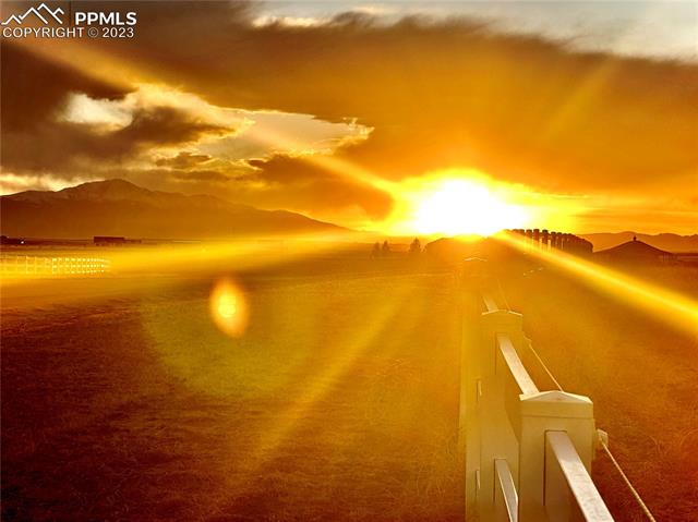 19271 Good Life View