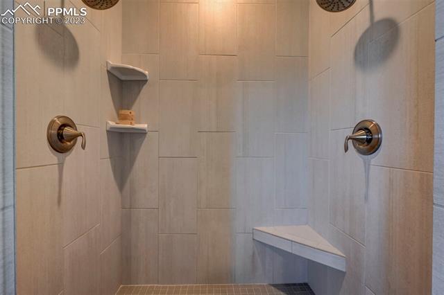 19271 Good Life View