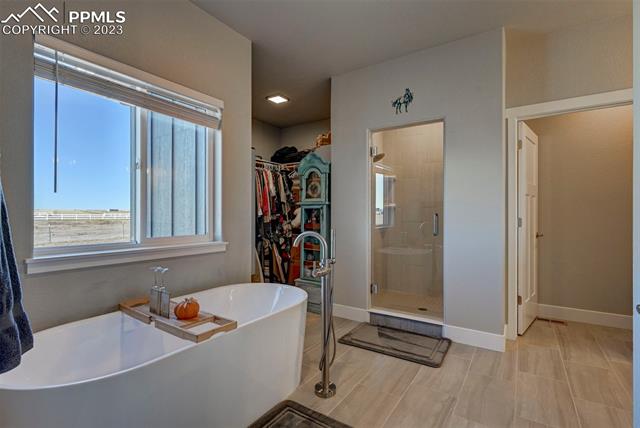 19271 Good Life View