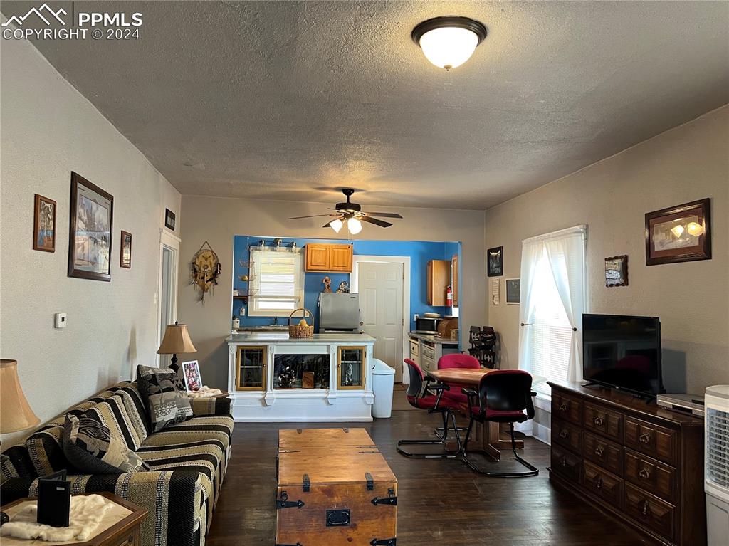 308 E 10th Street