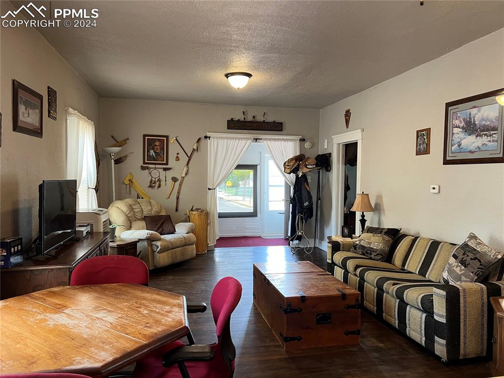 308 E 10th Street