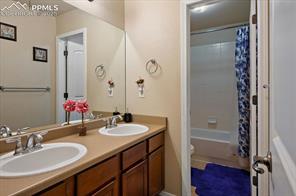 5330 Barnstormers Avenue