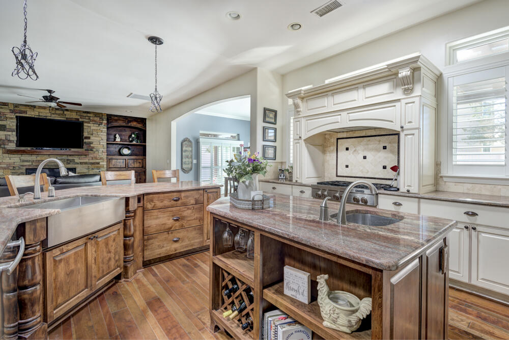 5810 VISTA BONITA NE