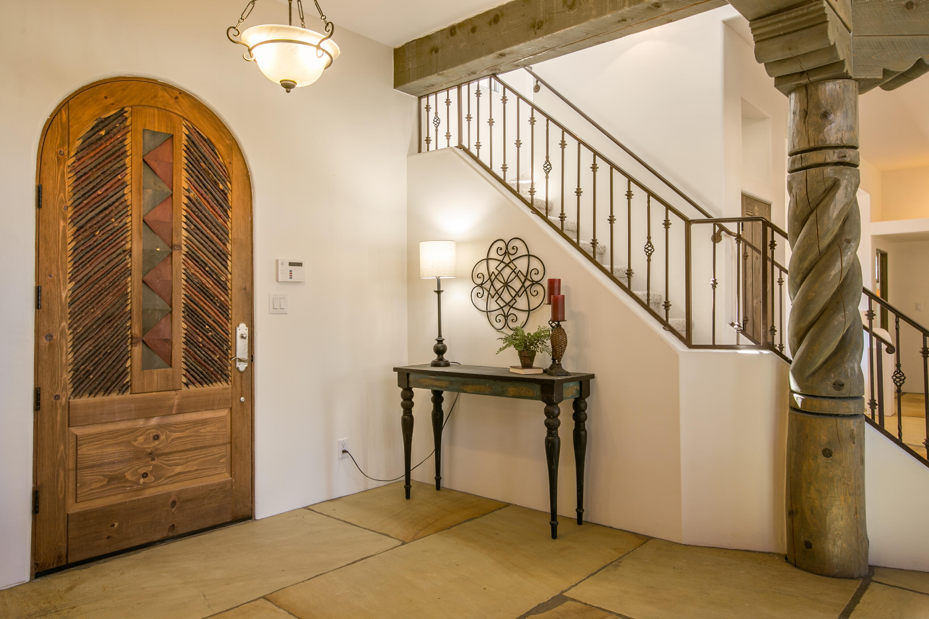 12101 San Antonio Drive NE