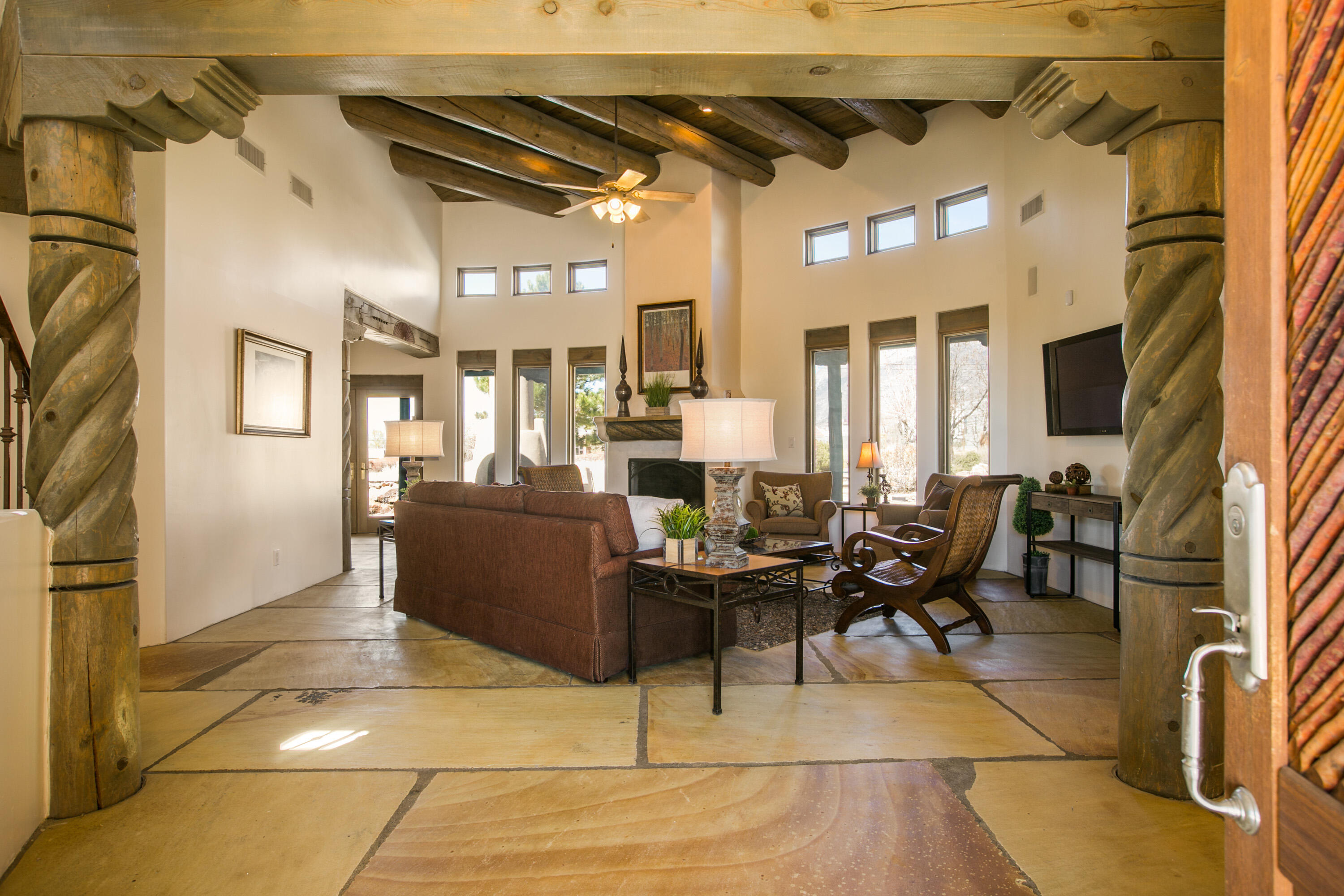 12101 San Antonio Drive NE