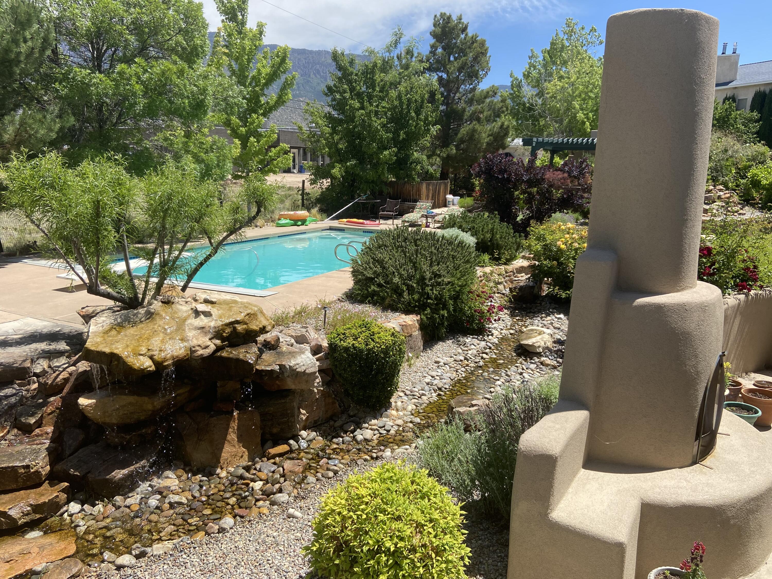 12101 San Antonio Drive NE