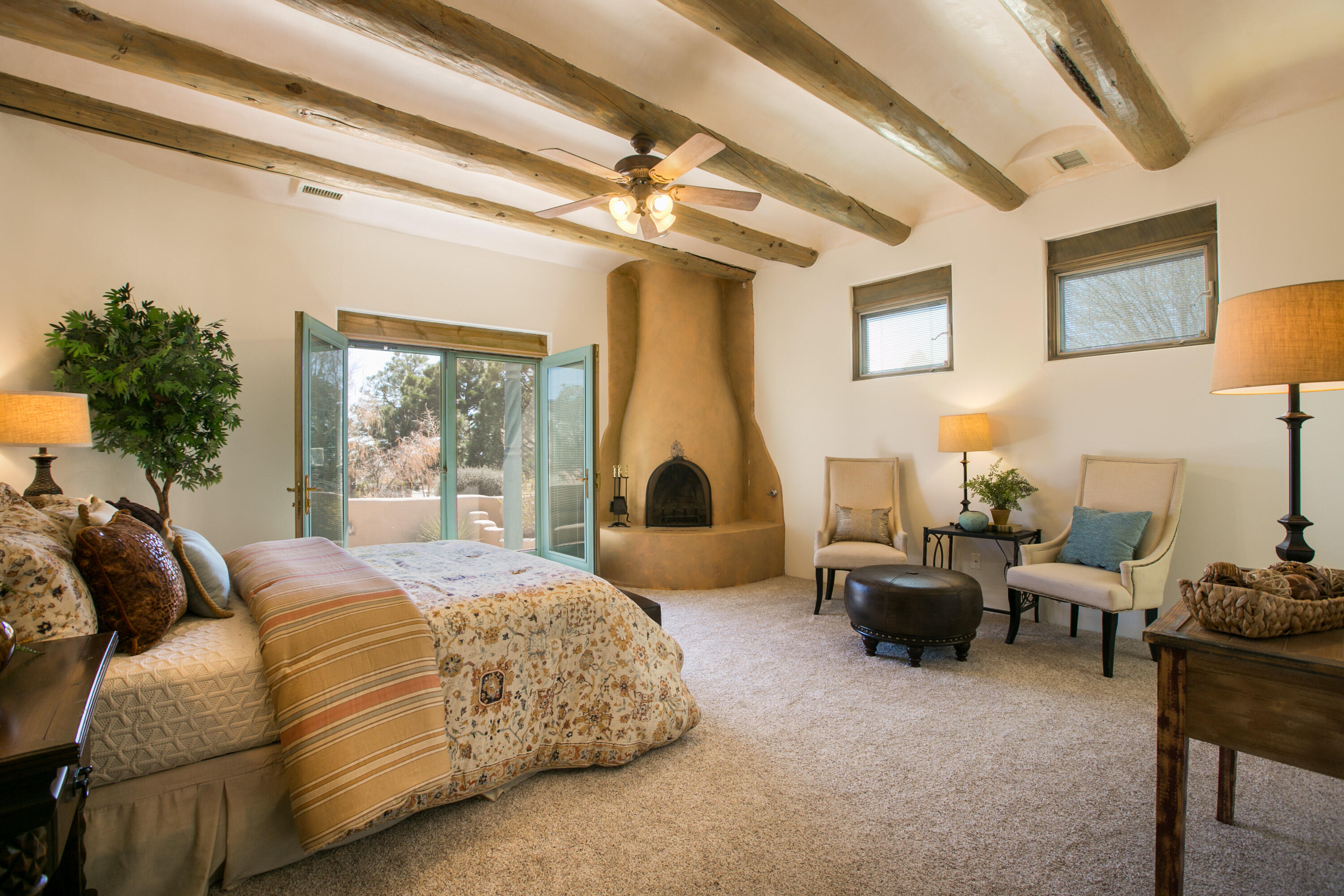 12101 San Antonio Drive NE