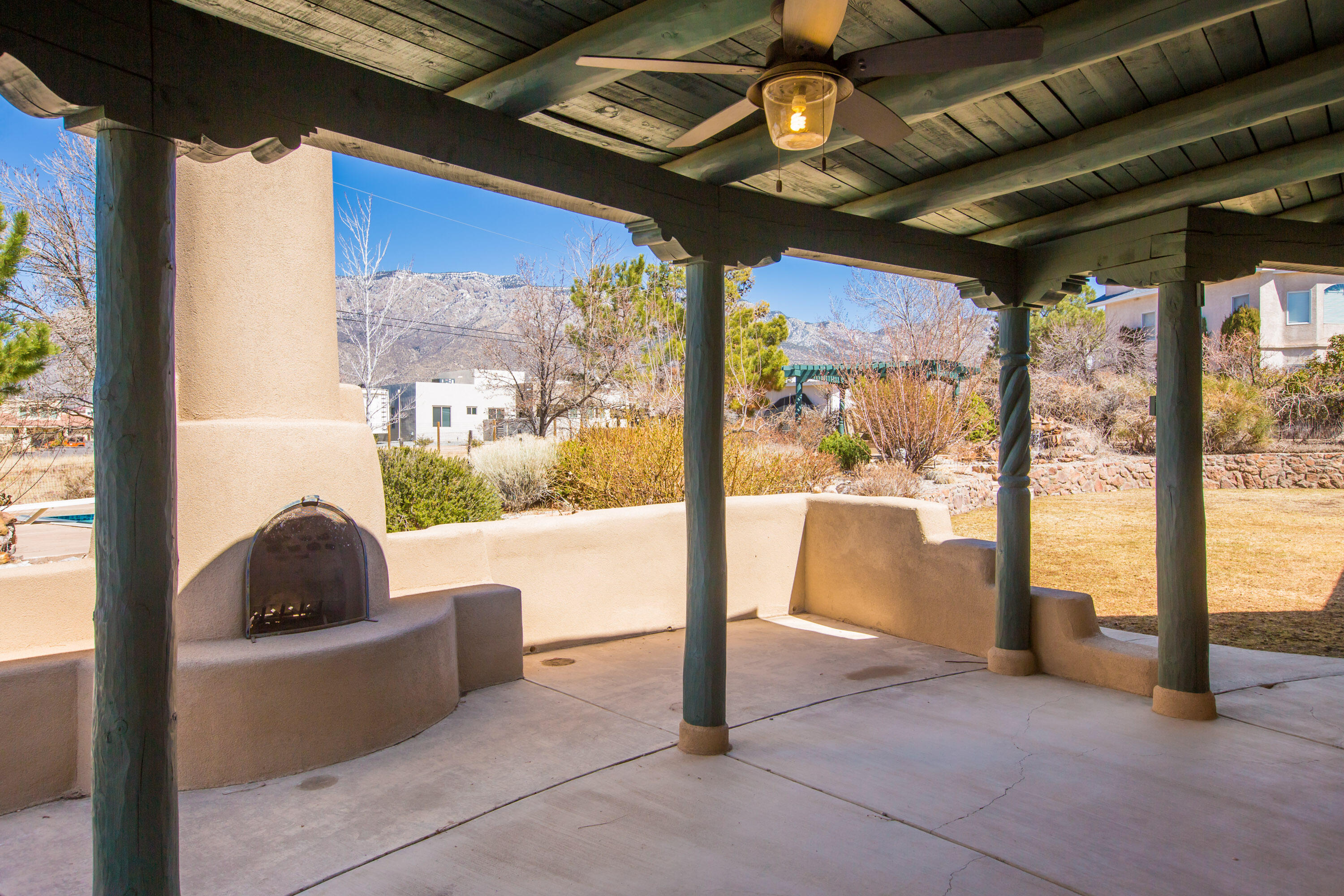 12101 San Antonio Drive NE