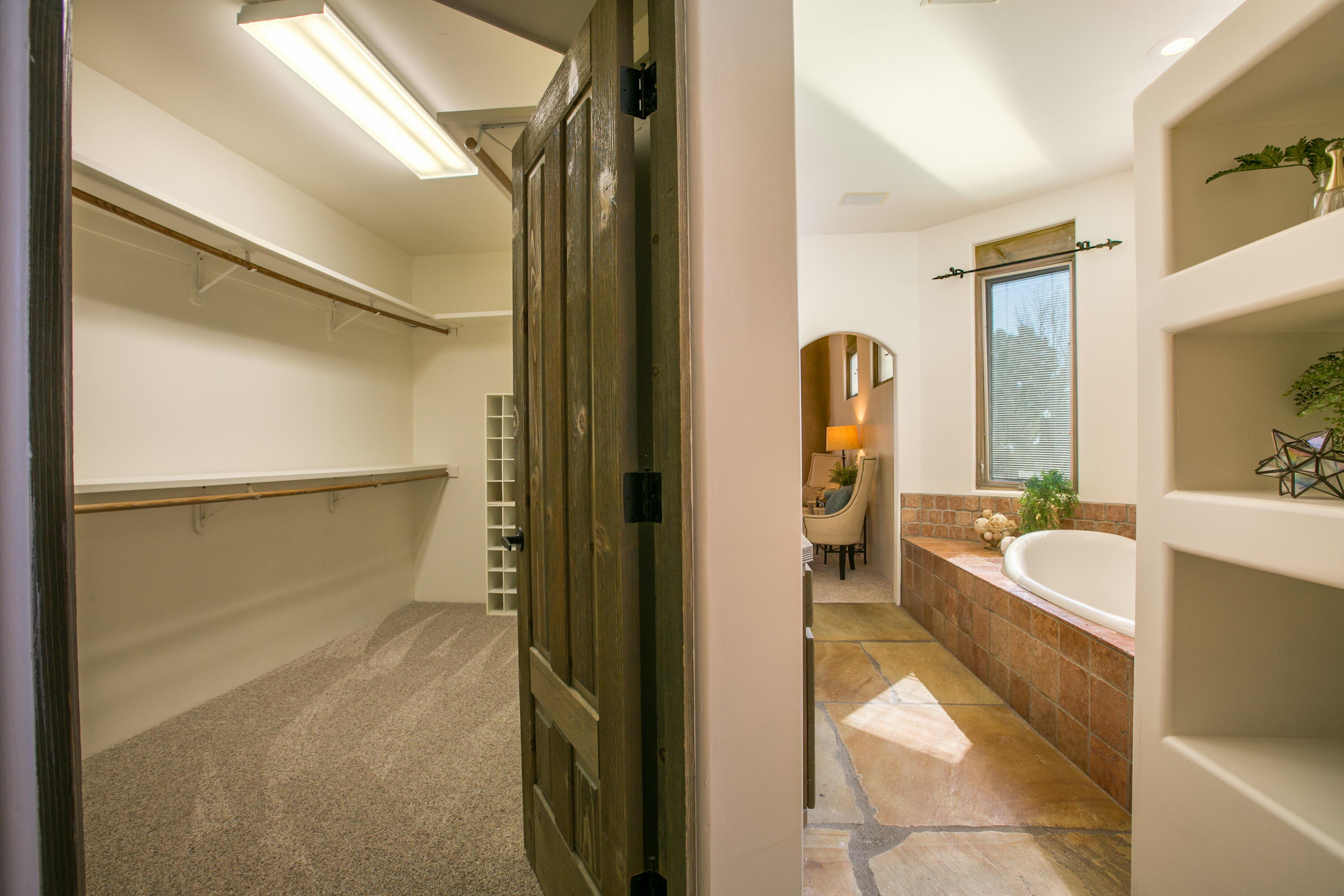 12101 San Antonio Drive NE