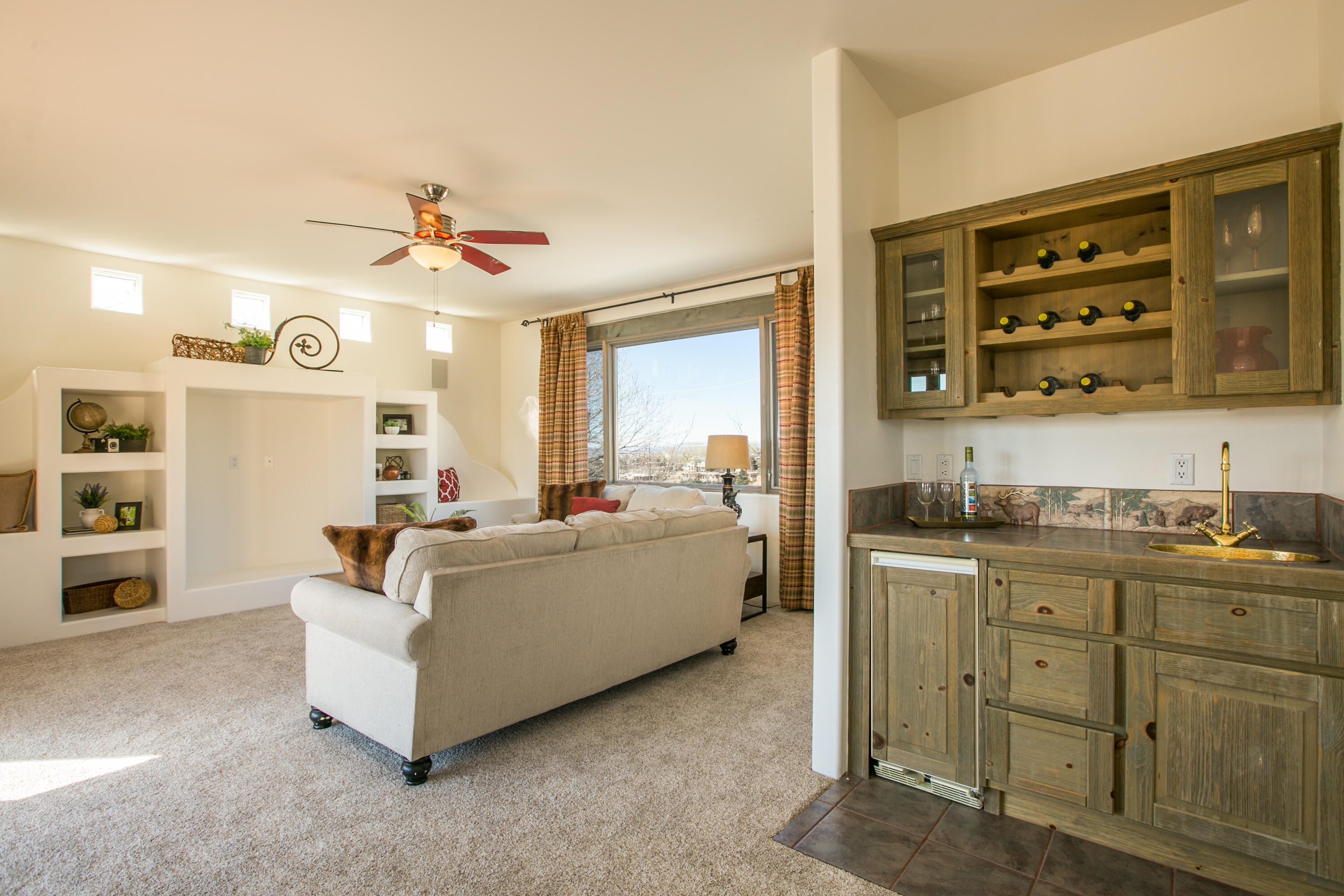12101 San Antonio Drive NE