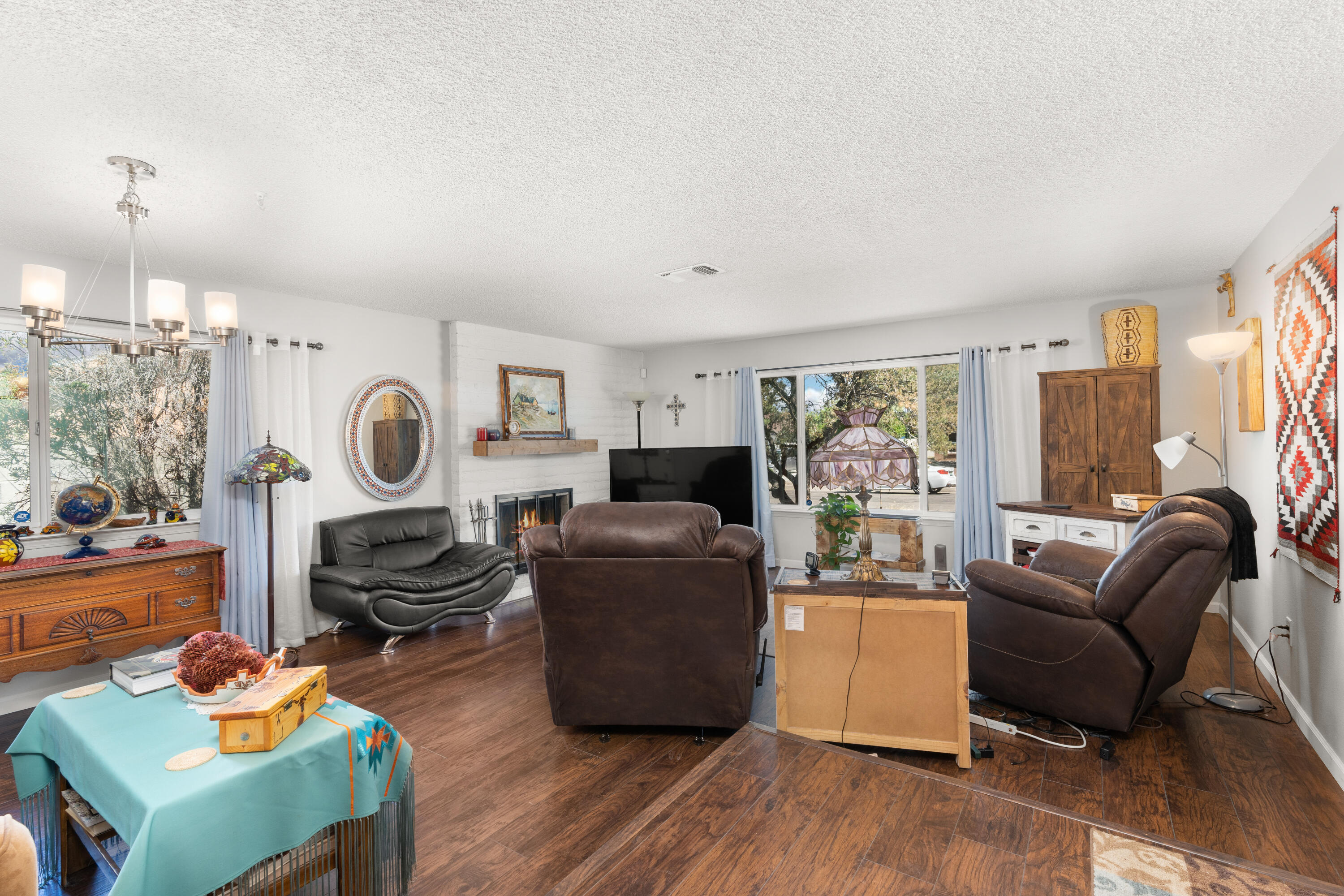 6816 LUELLA ANNE Drive NE