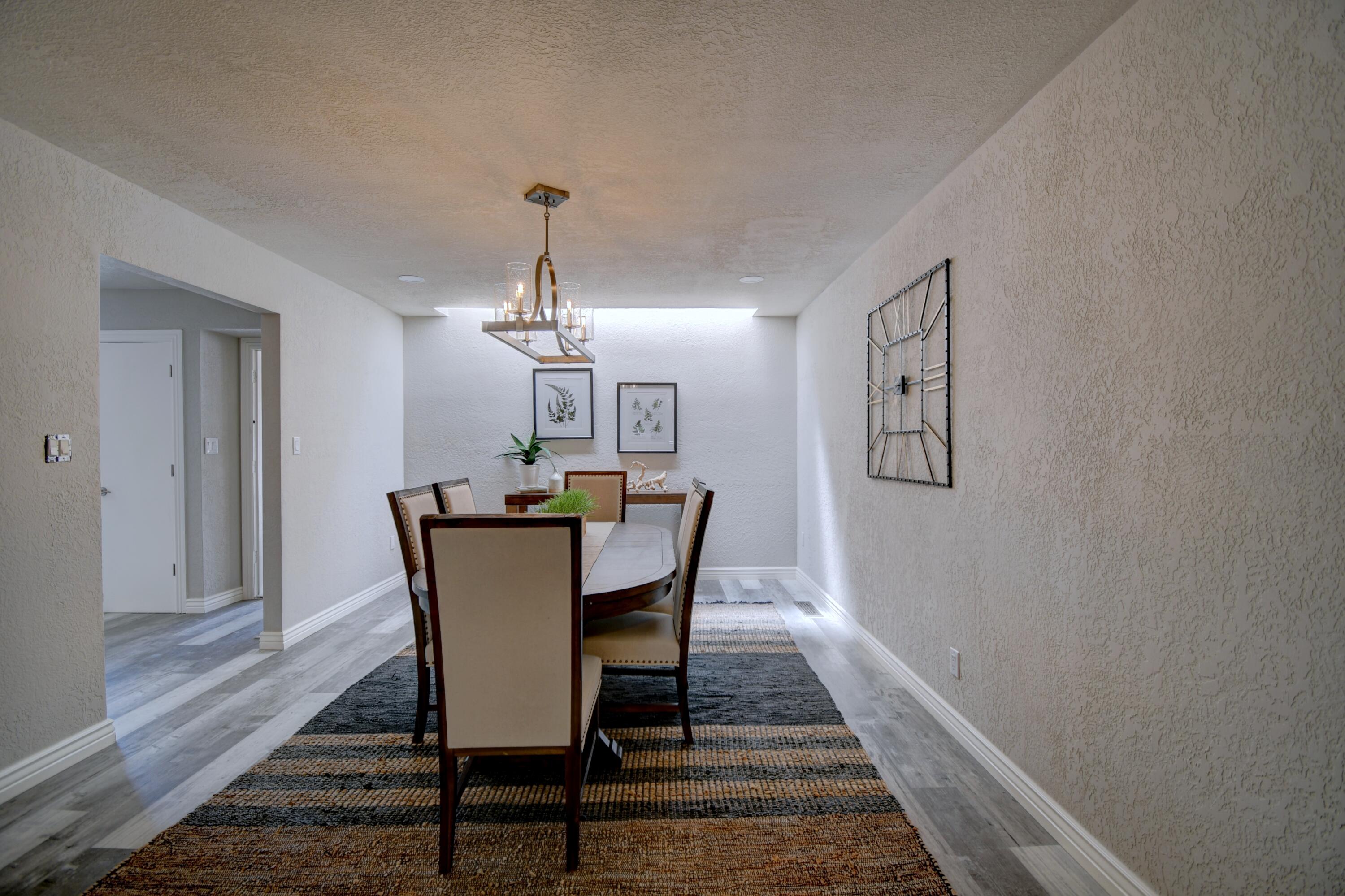 3018 COLONNADE Court NW