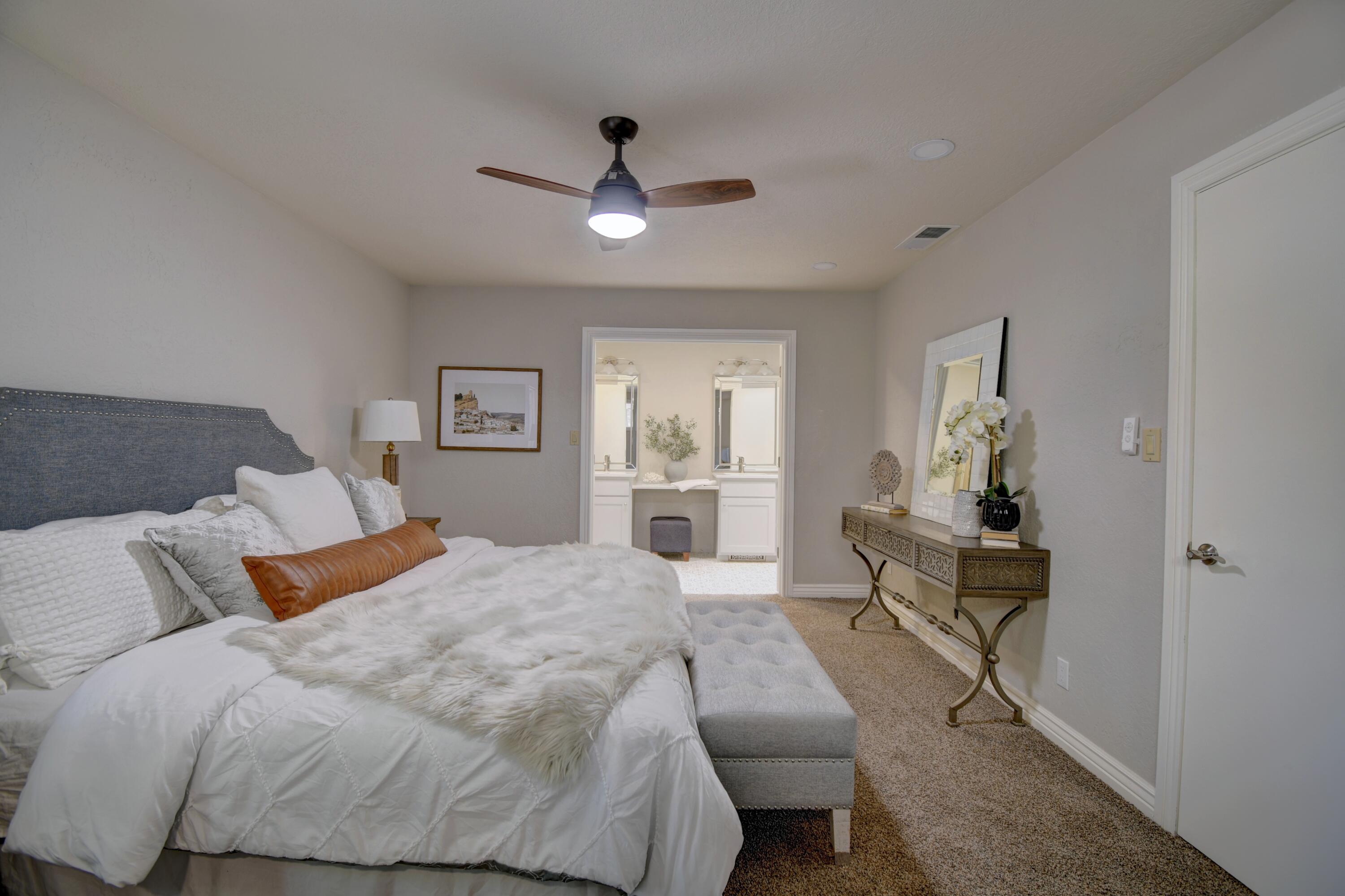 3018 COLONNADE Court NW