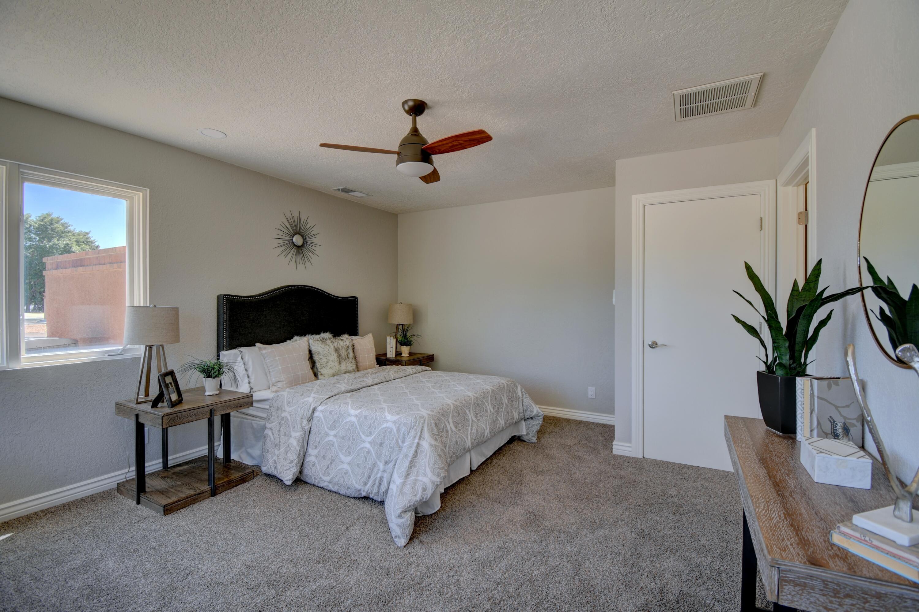 3018 COLONNADE Court NW