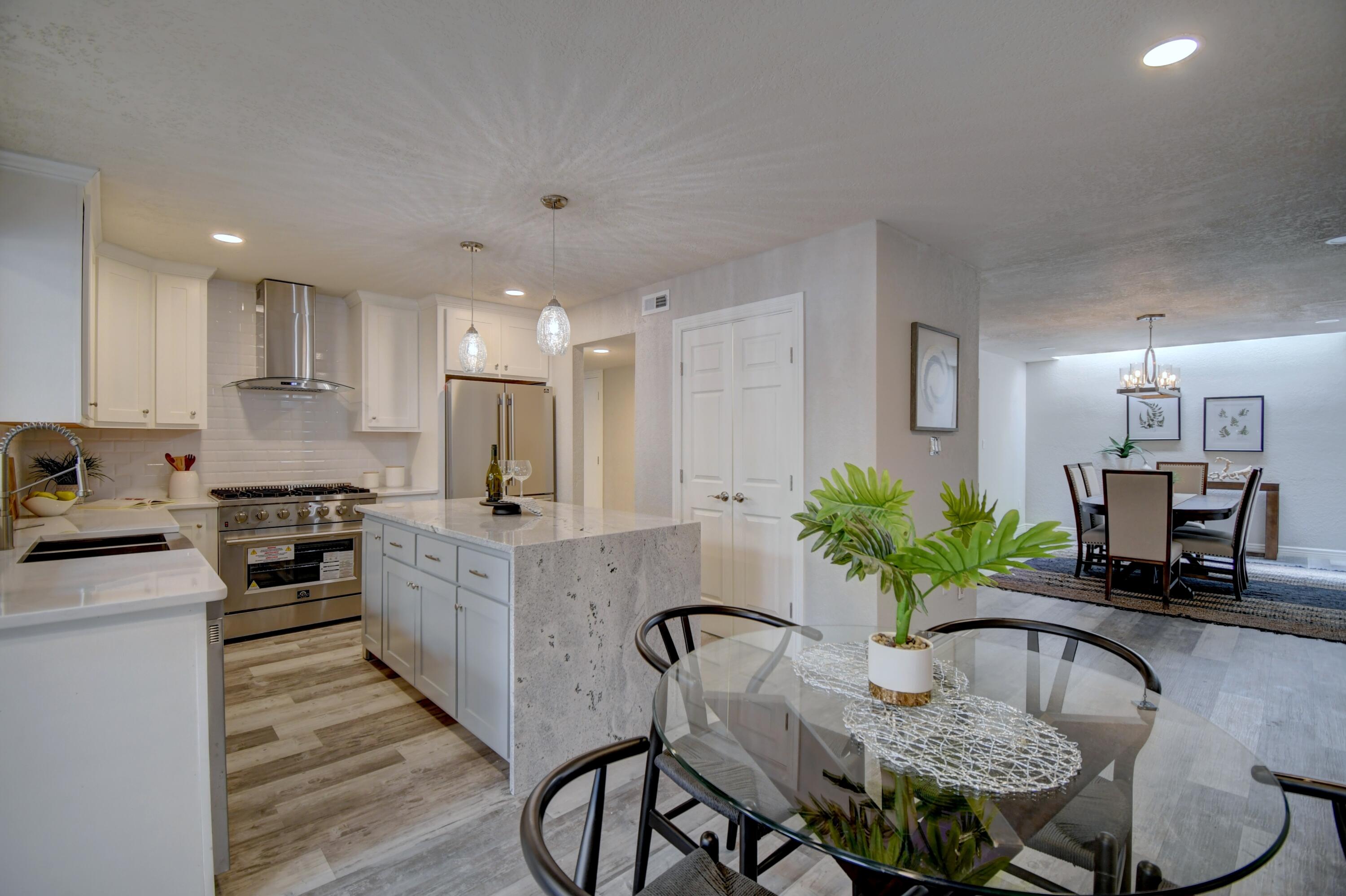 3018 COLONNADE Court NW