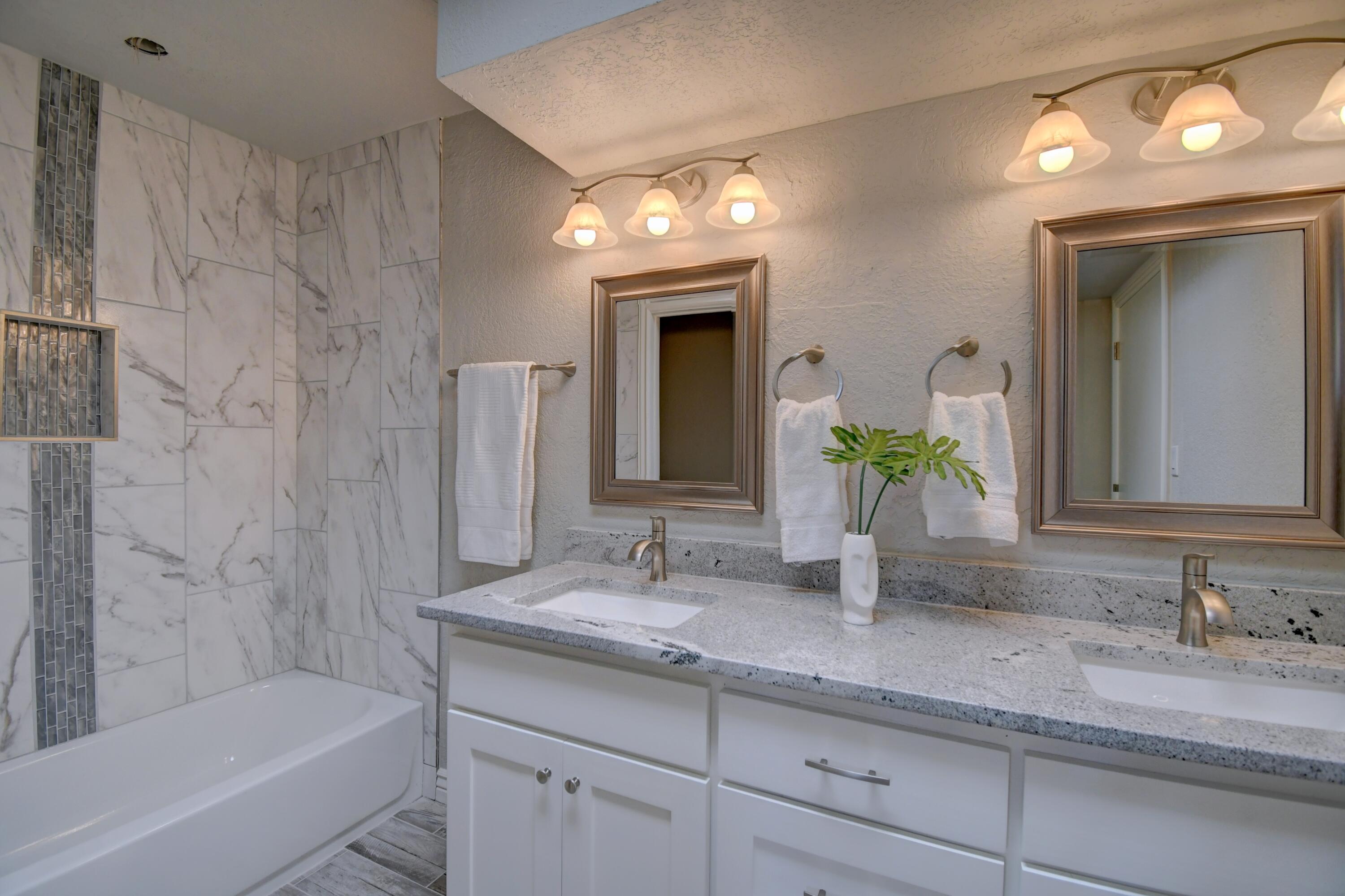 3018 COLONNADE Court NW