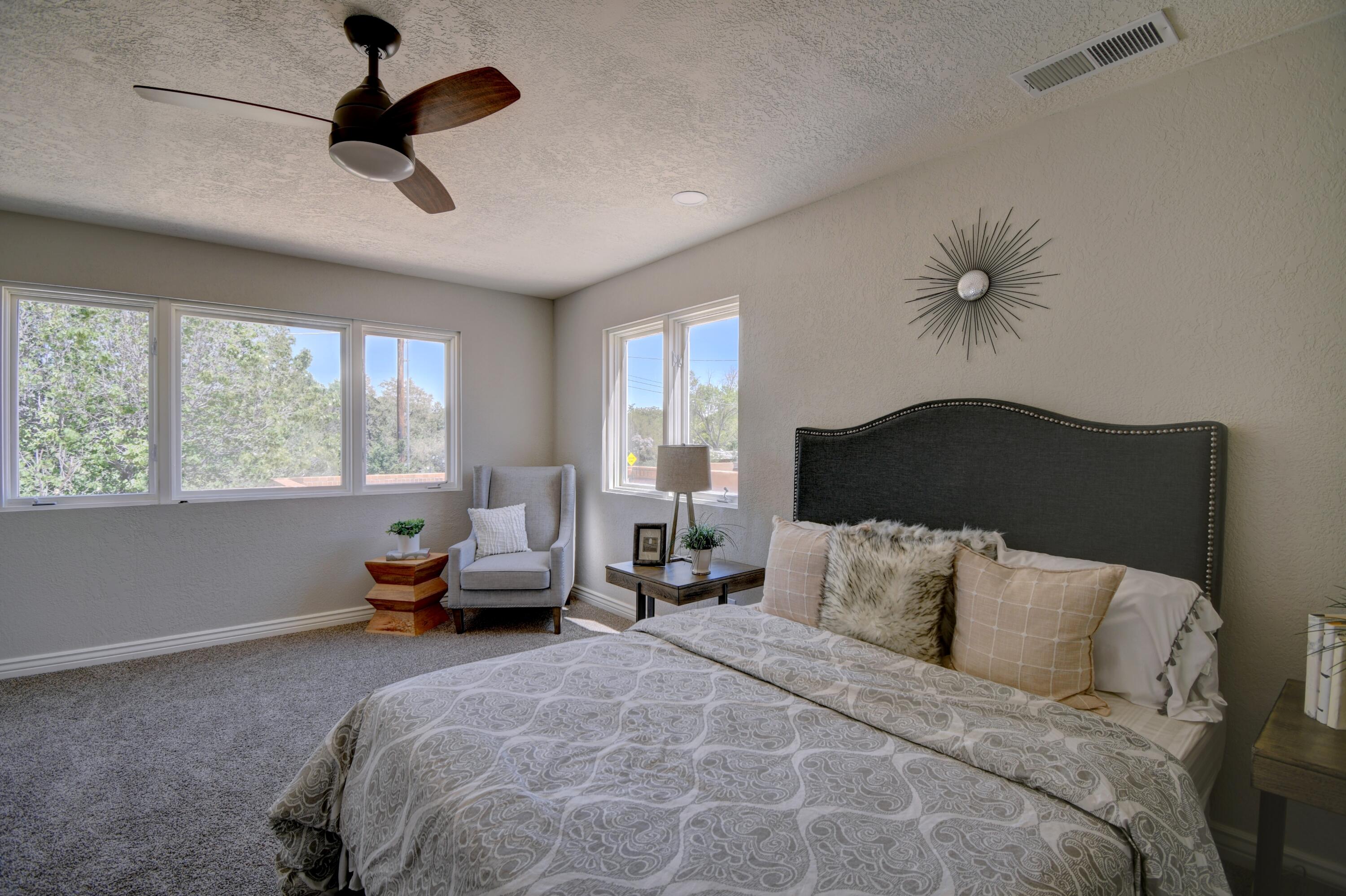3018 COLONNADE Court NW