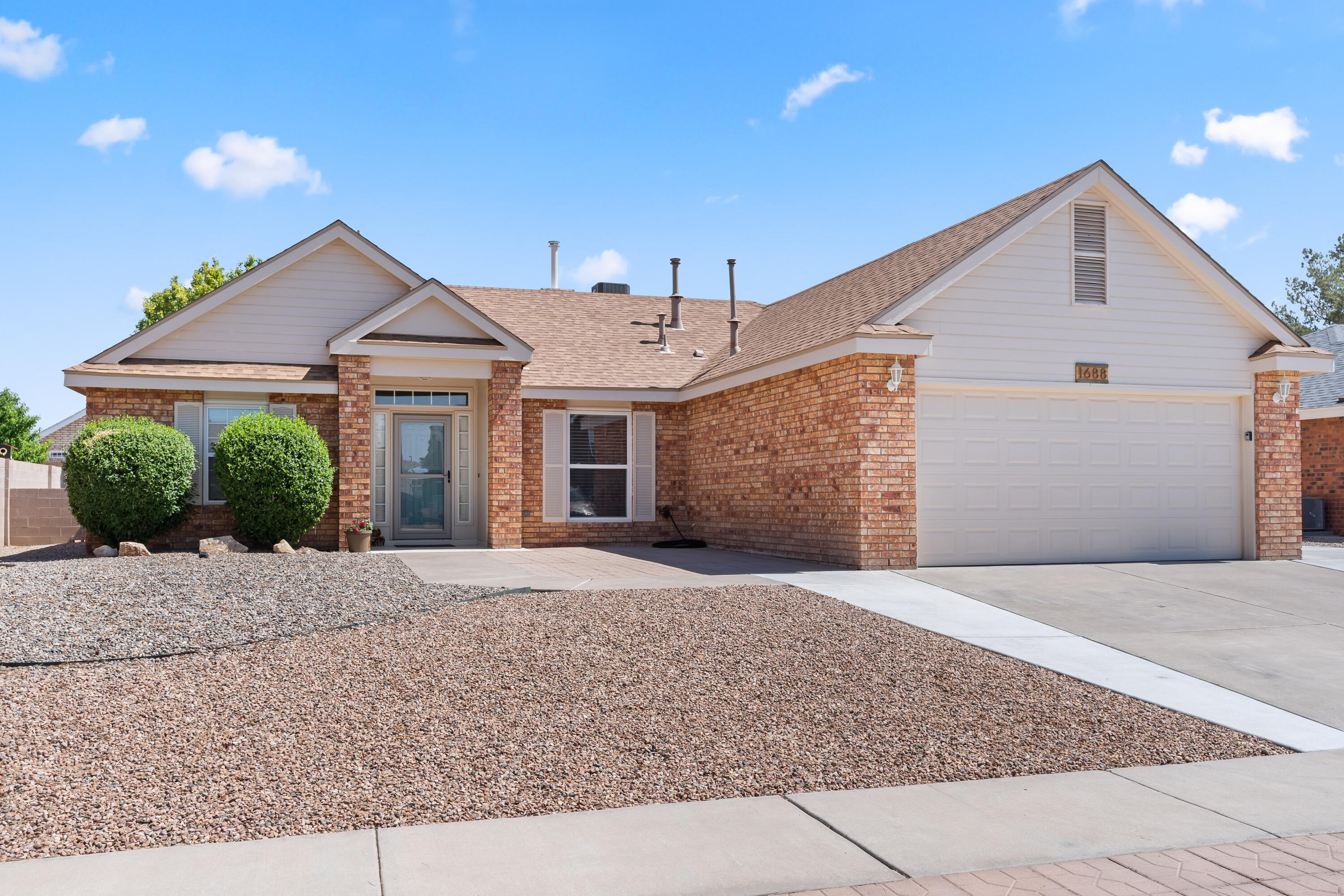 1688 CERRO VISTA Loop NW