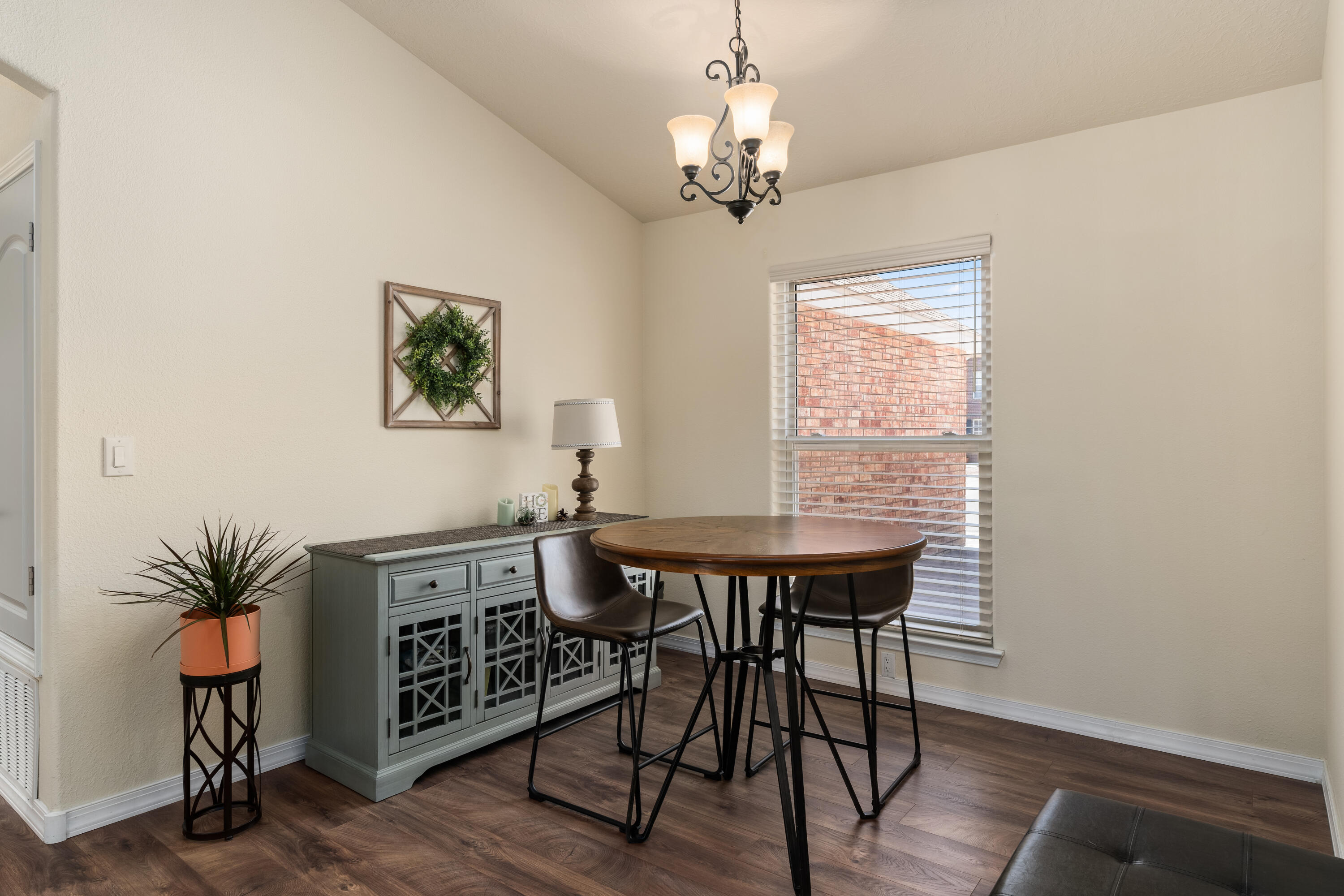 1688 CERRO VISTA Loop NW