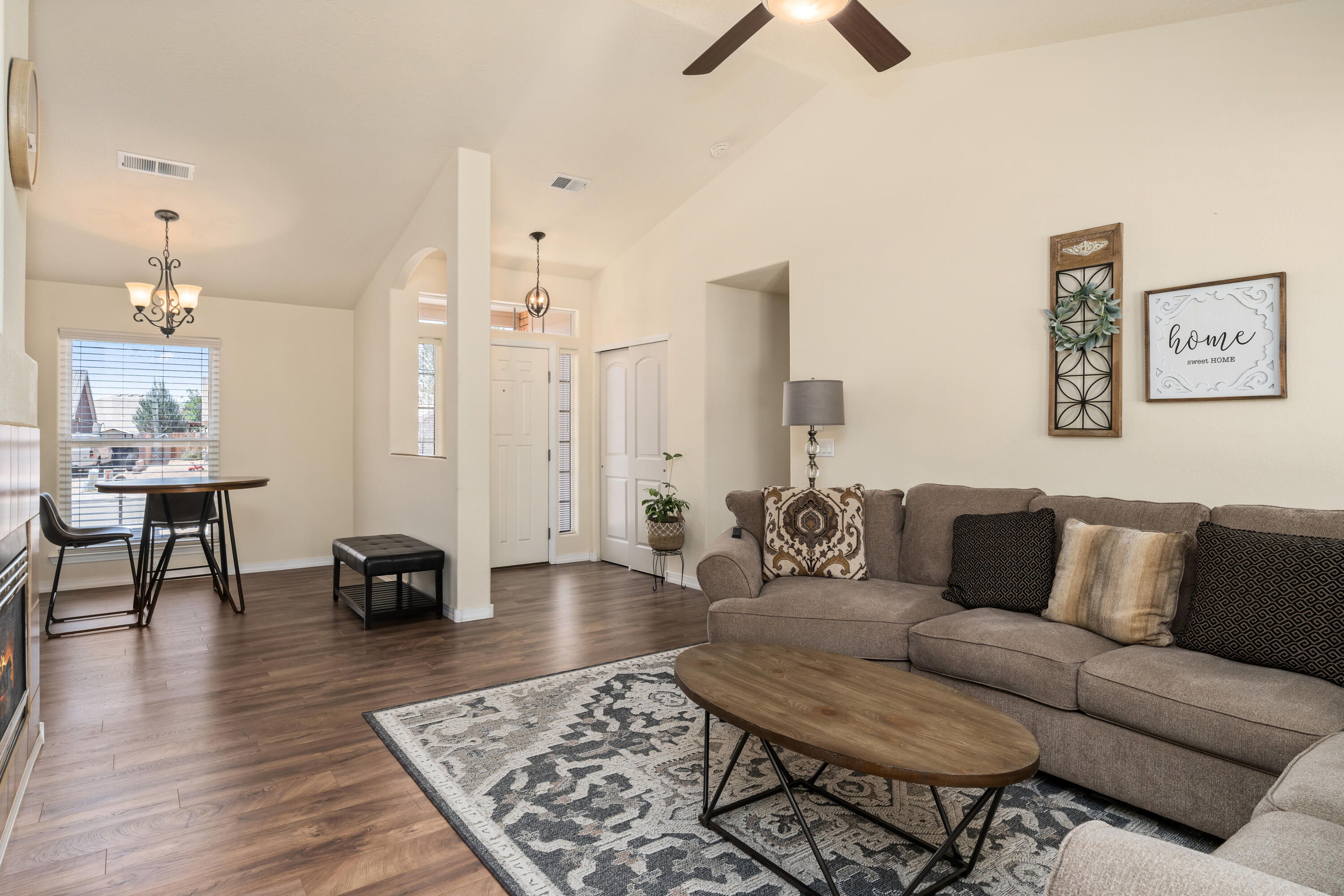 1688 CERRO VISTA Loop NW