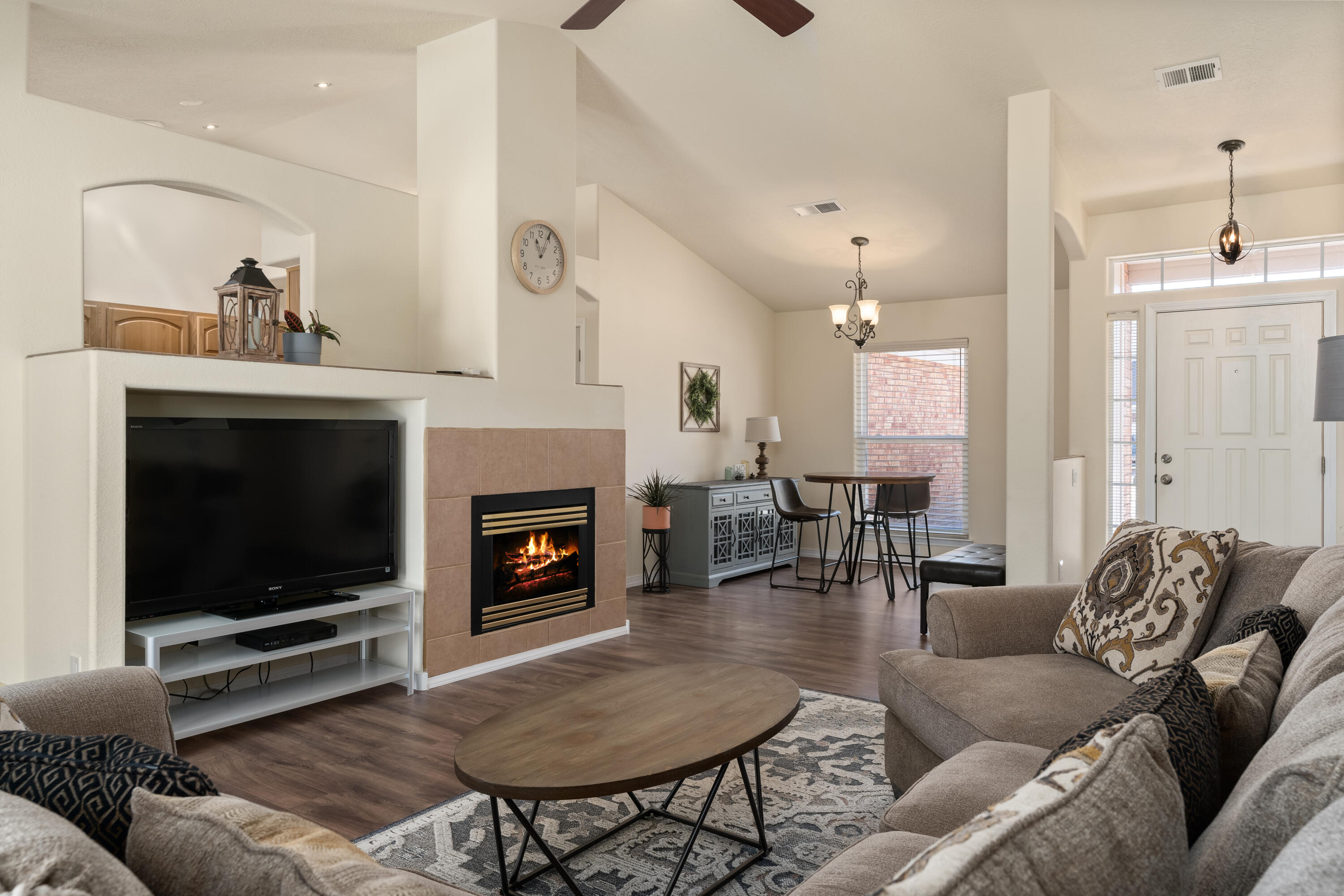 1688 CERRO VISTA Loop NW
