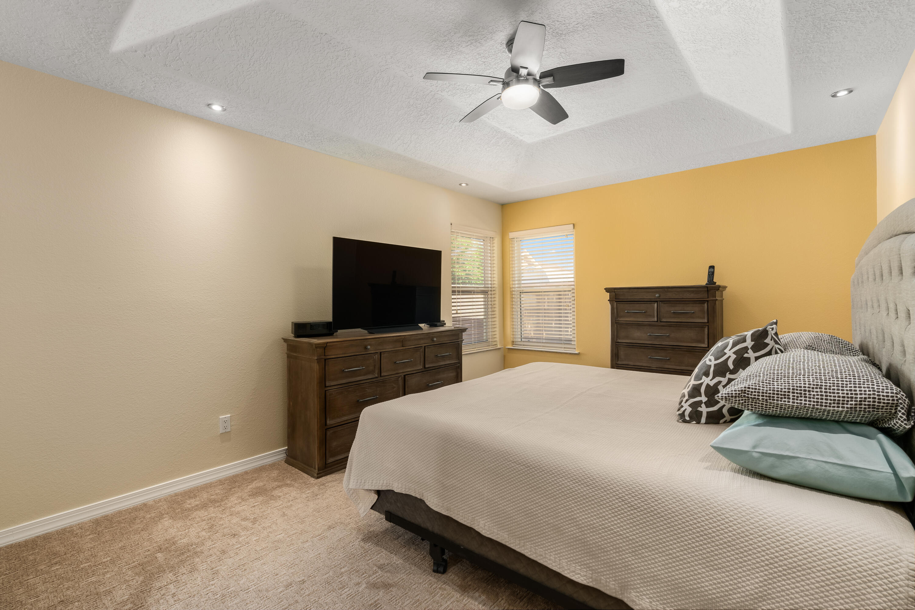 1688 CERRO VISTA Loop NW