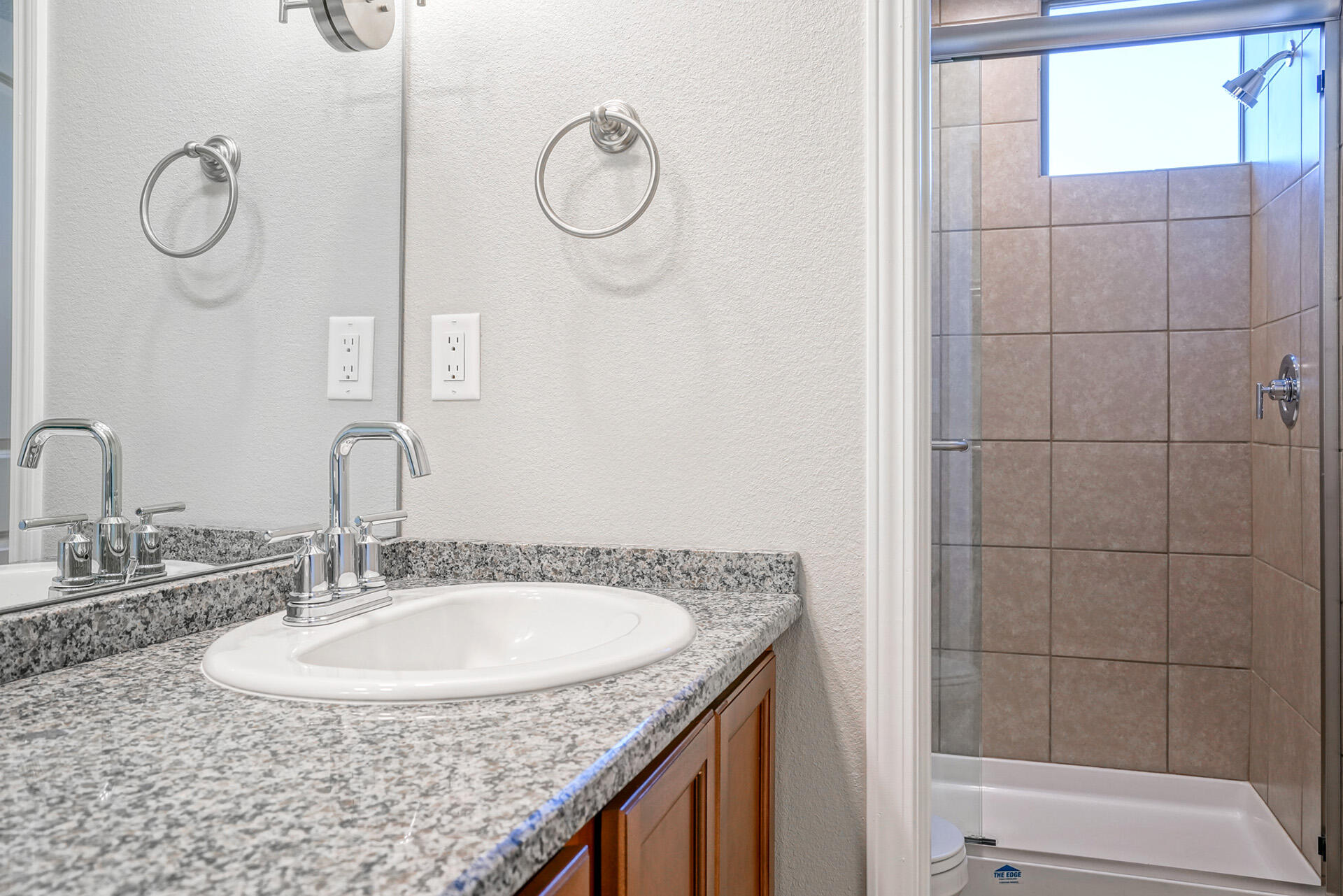 4377 Lauren Loop NE