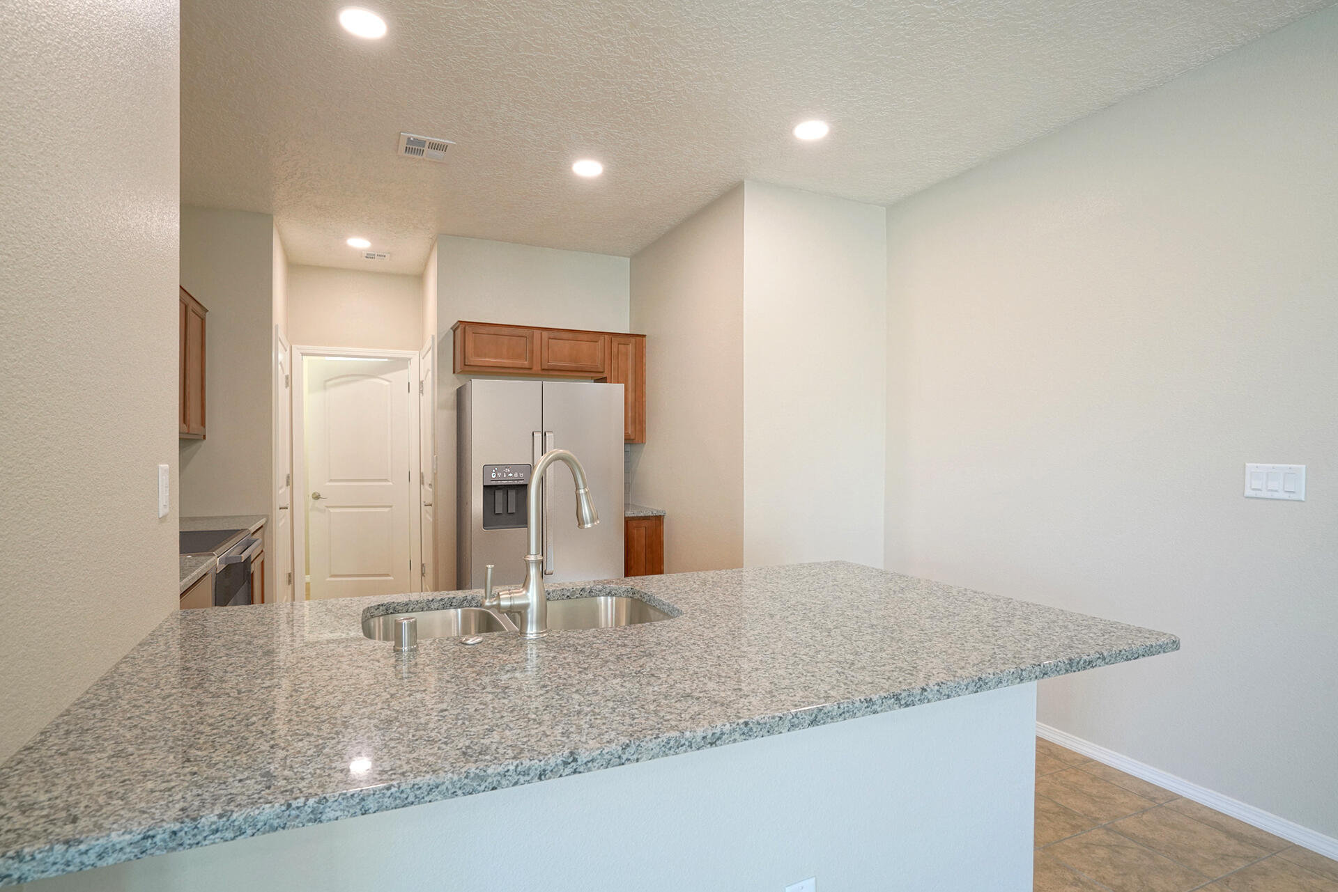 4377 Lauren Loop NE