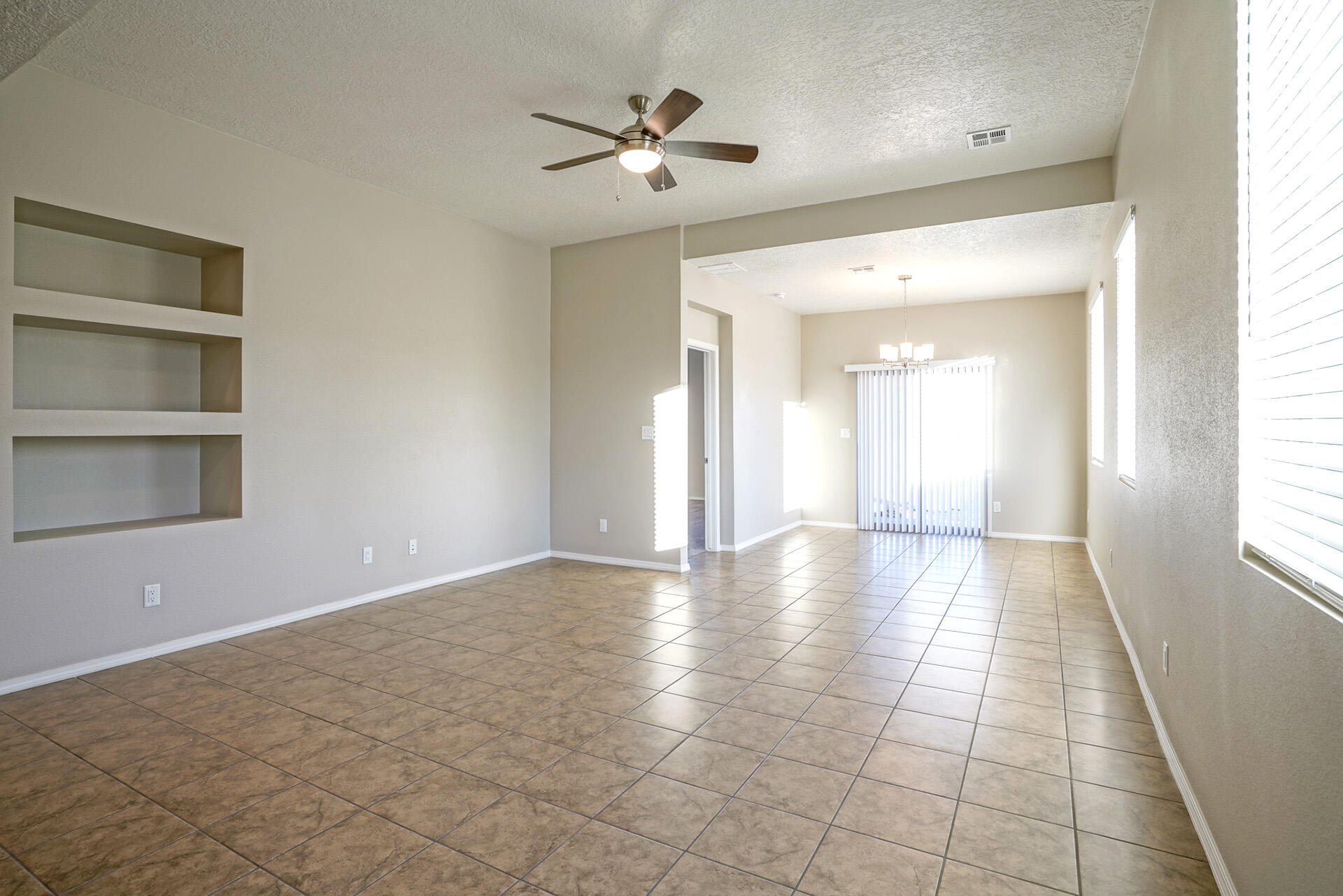 4377 Lauren Loop NE