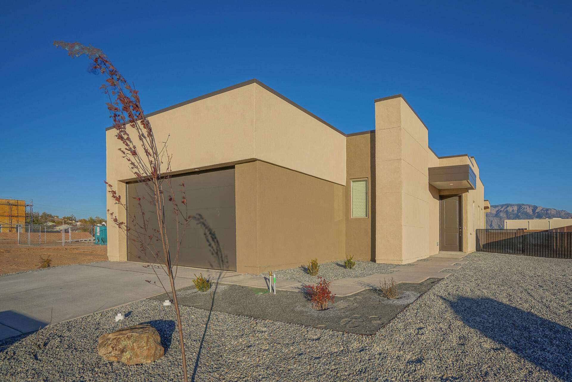 4377 Lauren Loop NE
