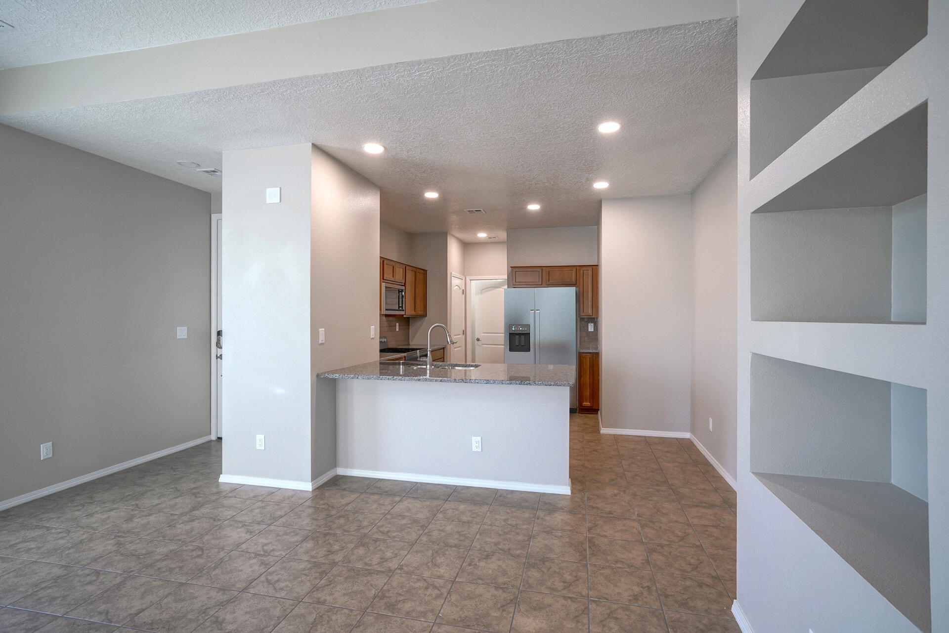 4377 Lauren Loop NE